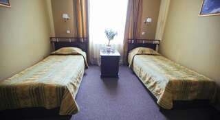 Гостиница Versal Старый Оскол Двухместный номер с 2 отдельными кроватями-2
